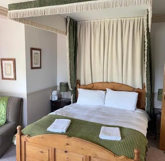 اتاق لوکس با بالکن, Arrandale Lodge