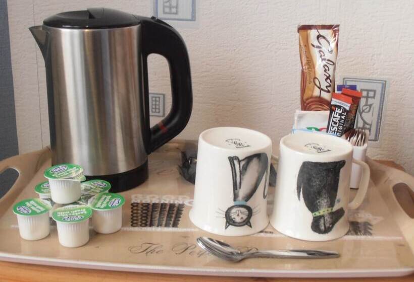 Standard Kolmen Hengen Huone, Meadowlea Guest House