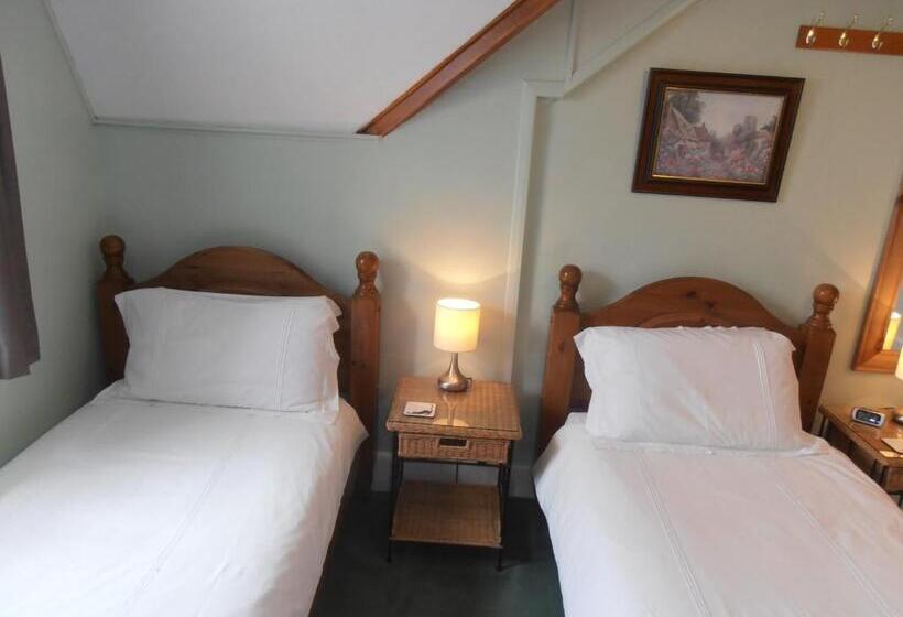 Standard-huone Jaettu Kylpyhuone, Meadowlea Guest House