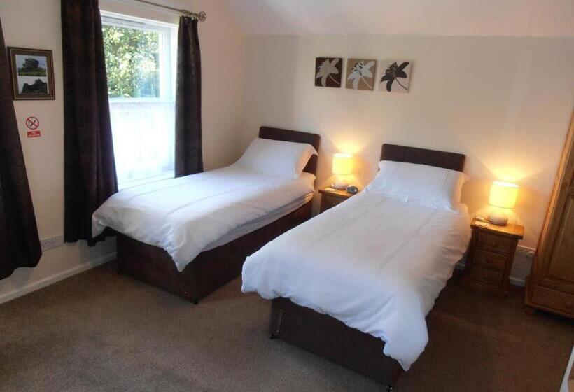 Standard Kolmen Hengen Huone, Meadowlea Guest House