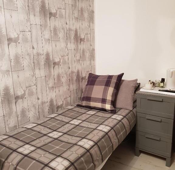 غرفة عائلية, Rooms At Tarrareoch