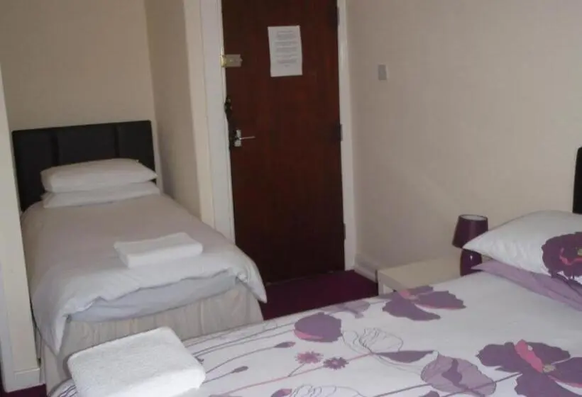 Perhehuone, Sailors Return Weymouth