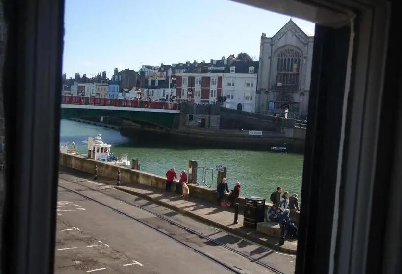 Standard-huone, Sailors Return Weymouth
