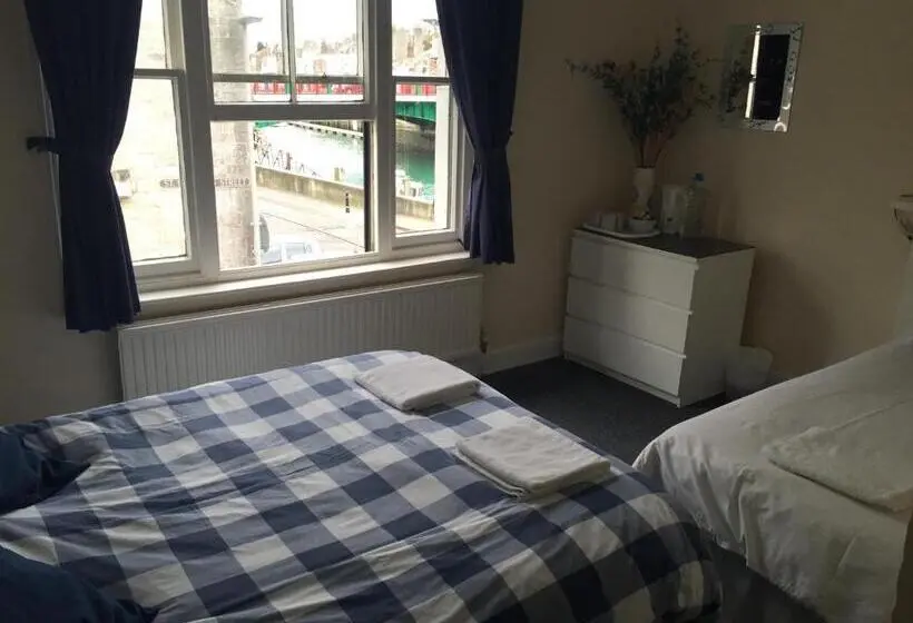 Standard-huone, Sailors Return Weymouth