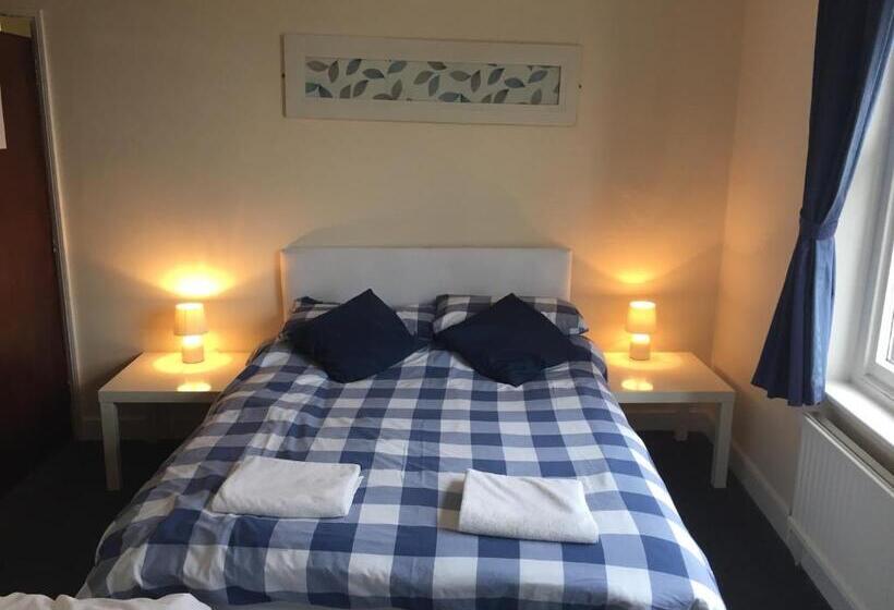 חדר סטנדרט, Sailors Return Weymouth