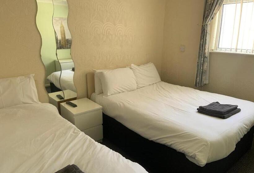 带2个卧室的套房, The Ascot