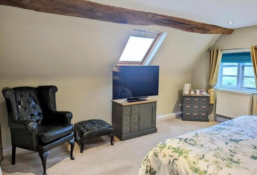 キングサイズベッドのスタンダードルーム, Worralls Grove Guest Farm House
