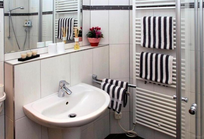 חדר סטנדרט, Weingut Und Gästehaus Apel