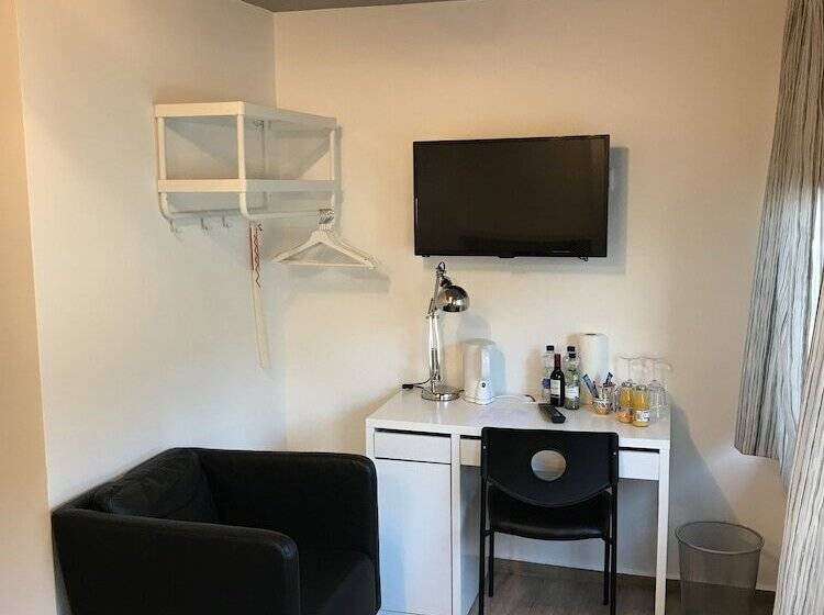 اتاق اکونومی, Pension Bahnstrasse