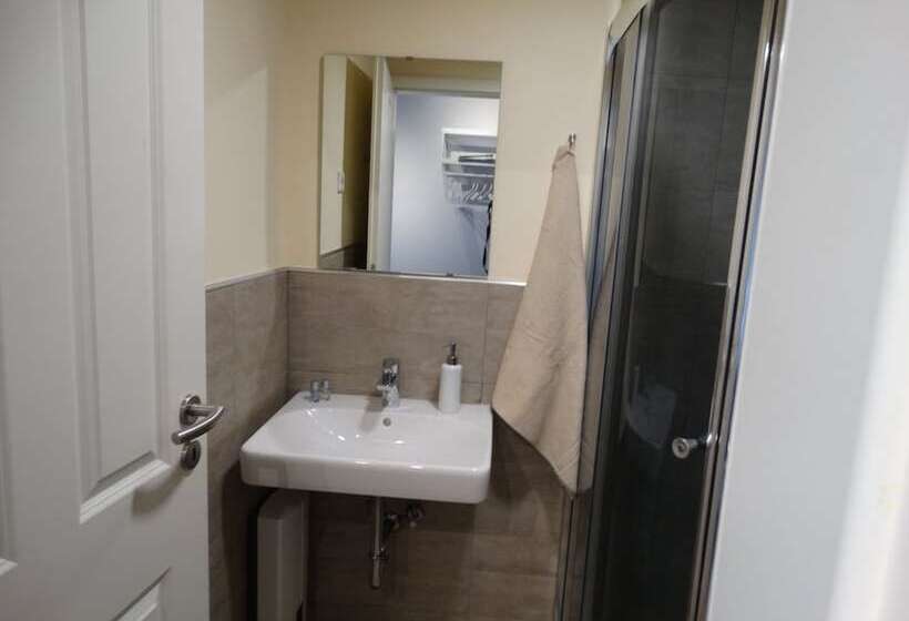 اتاق استاندارد, Pension Bahnstrasse