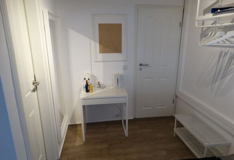 اتاق استاندارد, Pension Bahnstrasse