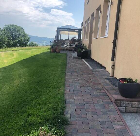 Апартаменты 1 Спальня Вид на Сад, Business Appartements