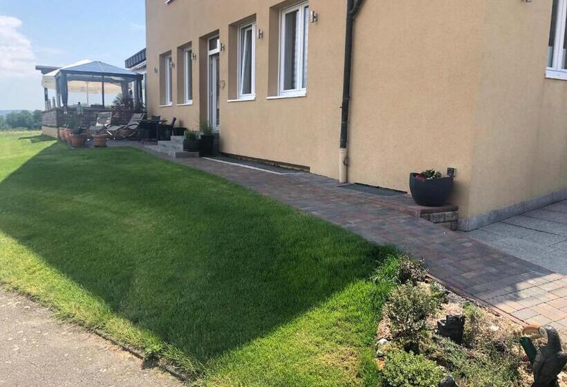 带1个卧室带花园景观的公寓, Business Appartements