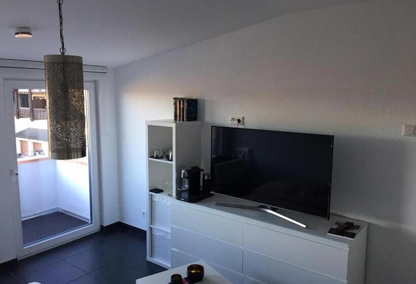 Апартаменты 1 Спальня с Видом, Business Appartements