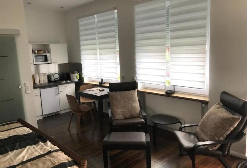 Апартаменты 1 Спальня Вид на Сад, Business Appartements