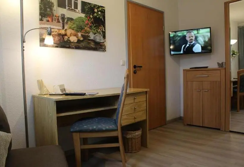 Standard Yhden Hengen Huone, Gästehaus Niemerg
