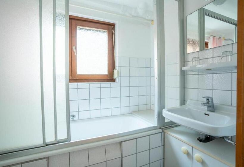 Standard room with outdoor bath, Zum Torkelhaus
