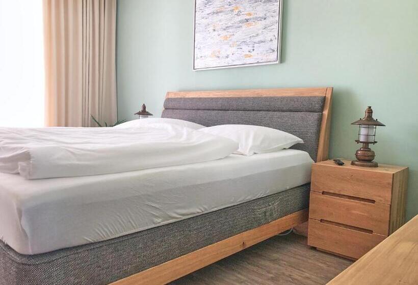 Standard Szoba Terasszal, Pension Kueck