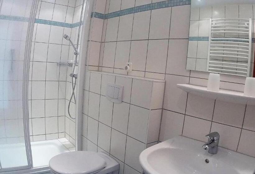 1 Szobás Apartman Erkéllyel, Pension Kueck