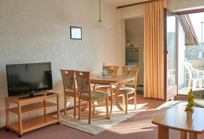 1 Szobás Apartman Erkéllyel, Pension Kueck