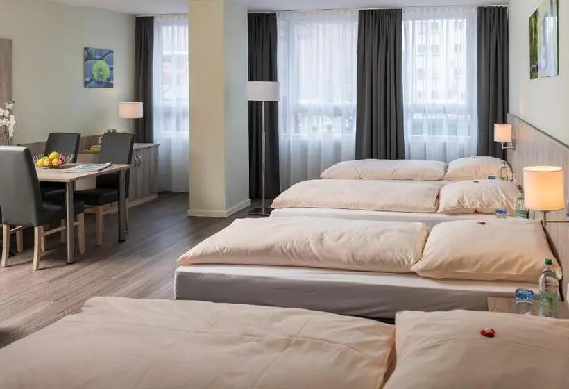 Classic Neljän Hengen Huone, Aino Aparthotel Olympiapark