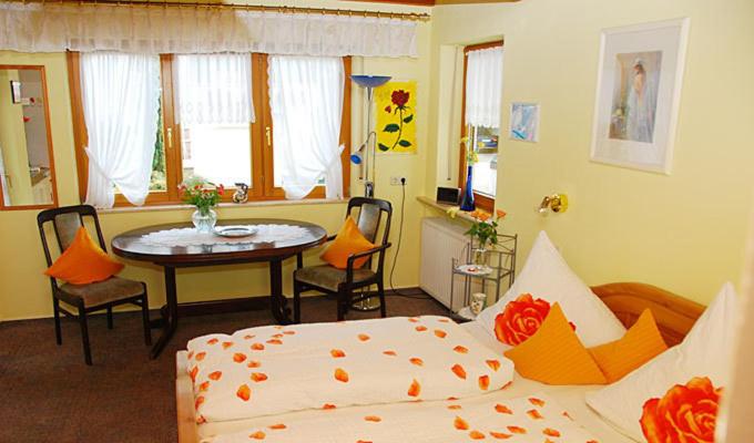 Номер Стандарт с Балконом, Pension Haus Rose