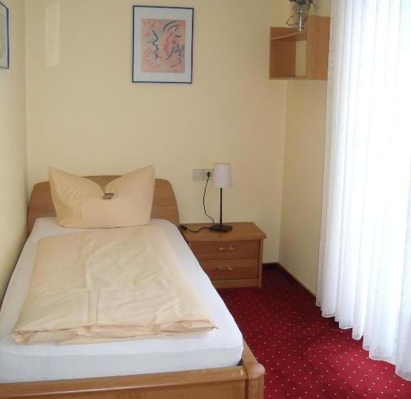 スタンダードシングルルーム, Aktivpension Regenbogen