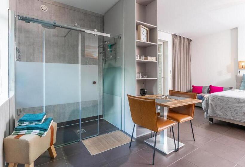 套房, Villa Eltins