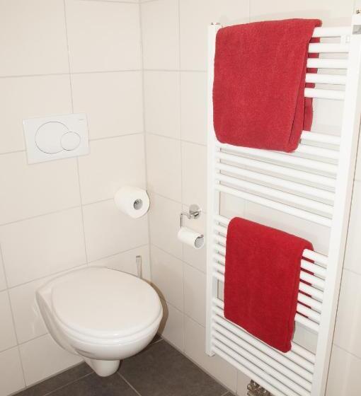 Quarto Estandar Individual, Gästehaus Adler