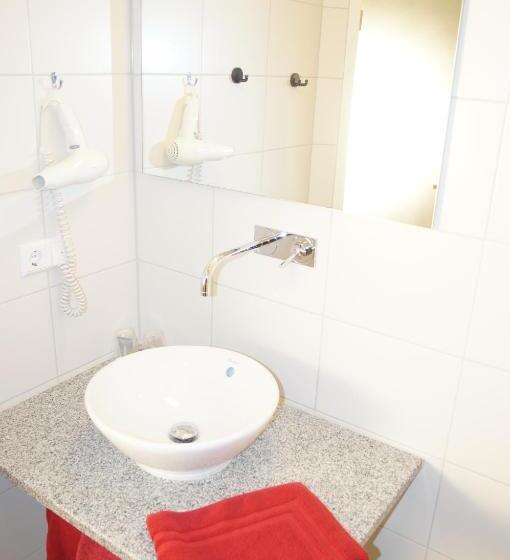 Quarto Estandar, Gästehaus Adler