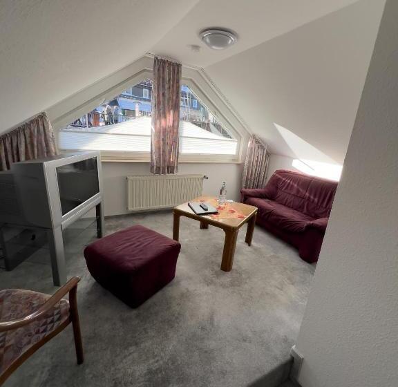 Семейный Номер, Haus Christel