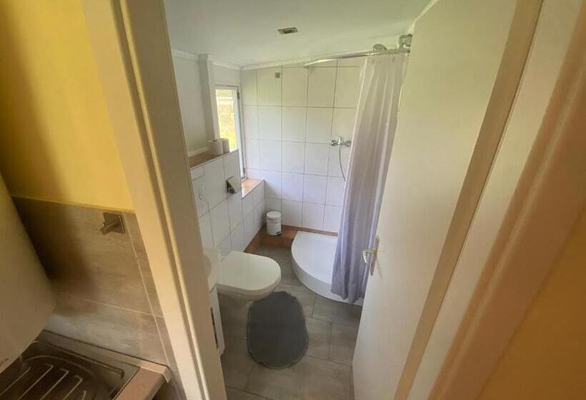 Дом 2 Спальни, Museumsherberge Glashütte