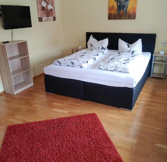 חדר סטנדרט עם מרפסת, Pension Grübel