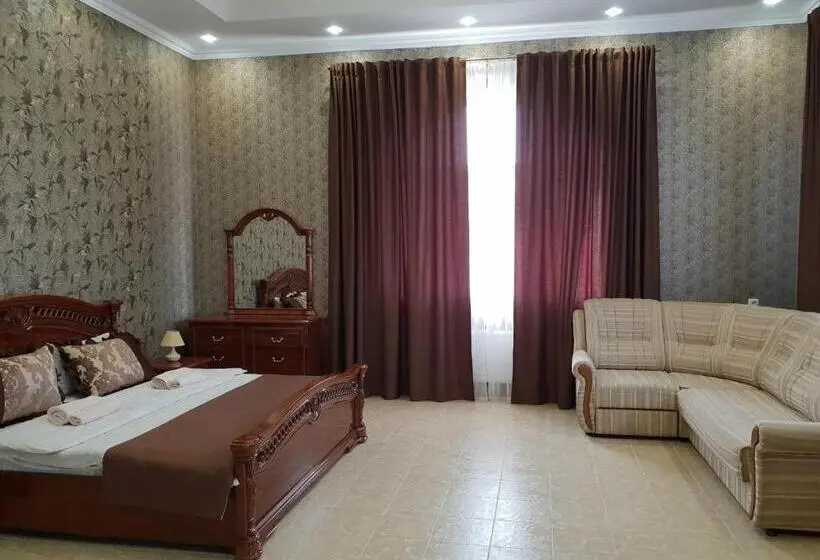 سوئیت با بالکن, гостевой дом ник