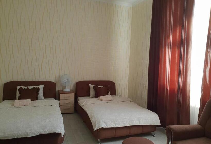 اتاق استاندارد سه نفره, гостевой дом ник