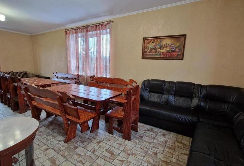 ویلای 2 خوابه, гостевой дом ник