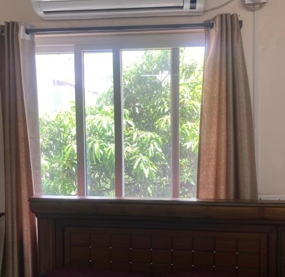 Chambre Standard Lit King Size, Elysium Inn