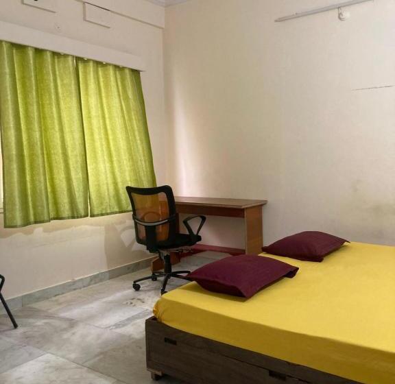 Chambre Economy, Elysium Inn