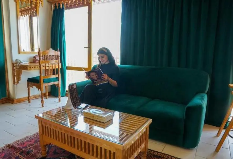 آپارتمان دوبلکس 1 خوابه, Kuwait Palace