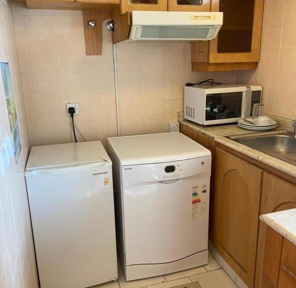 آپارتمان 2 خوابه, Kuwait Palace