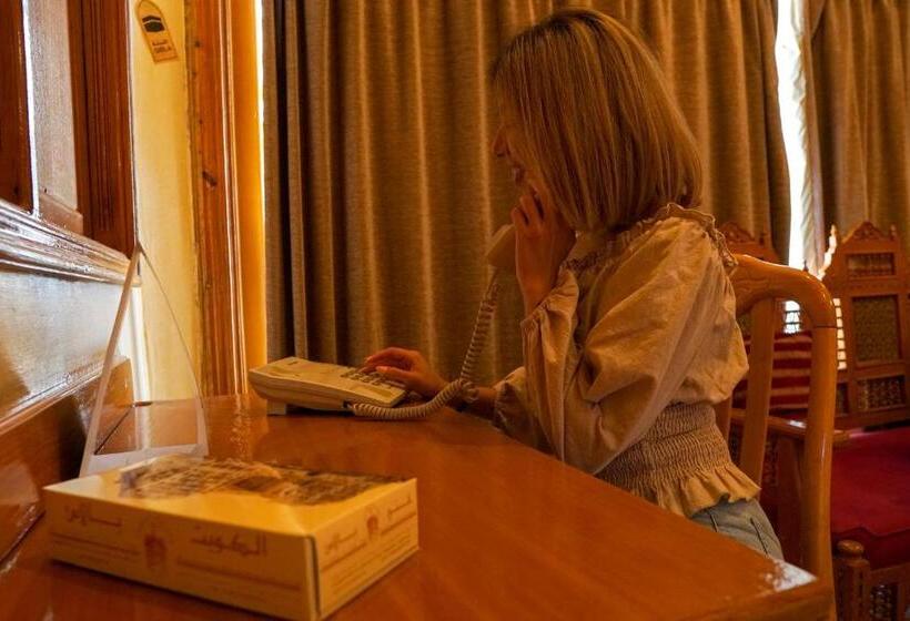 استودیوی استاندارد, Kuwait Palace