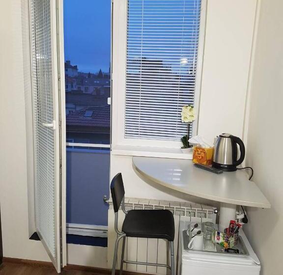 غرفة قياسية, Rooftop Oscar Rooms