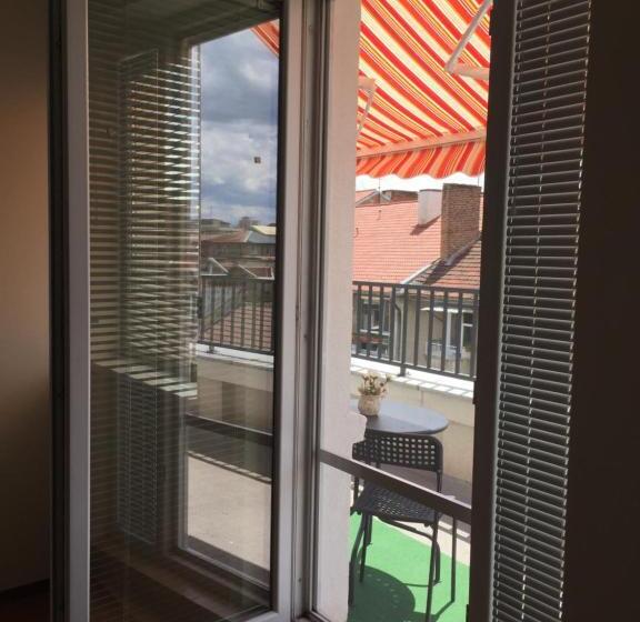 غرفة ديلوكس مزودة بشرفة, Rooftop Oscar Rooms