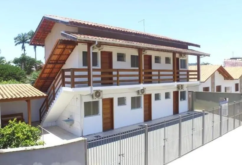 デラックススタジオ, Suítes Canoas Ubatuba