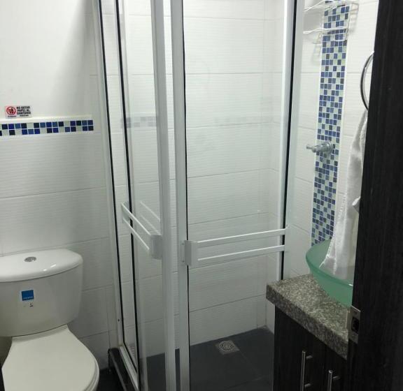 اتاق خانوادگی, Ocean Blue Beach