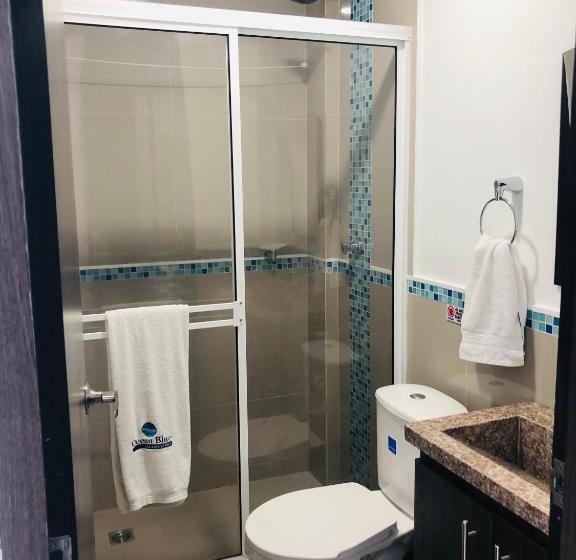 اتاق اکونومی, Ocean Blue Beach