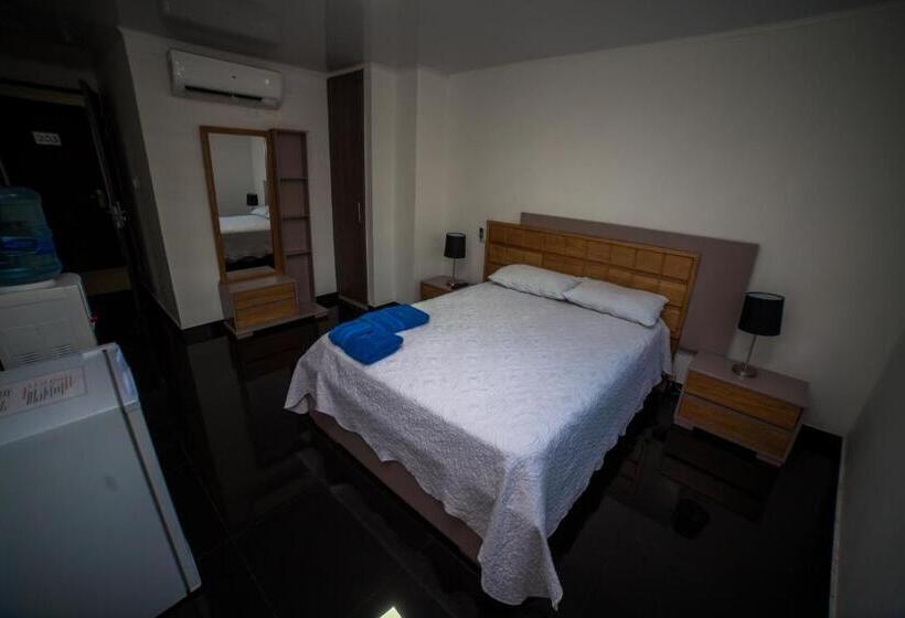 اتاق اکونومی, Ocean Blue Beach