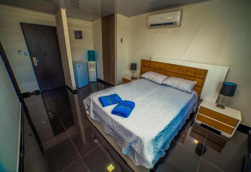 اتاق اکونومی, Ocean Blue Beach