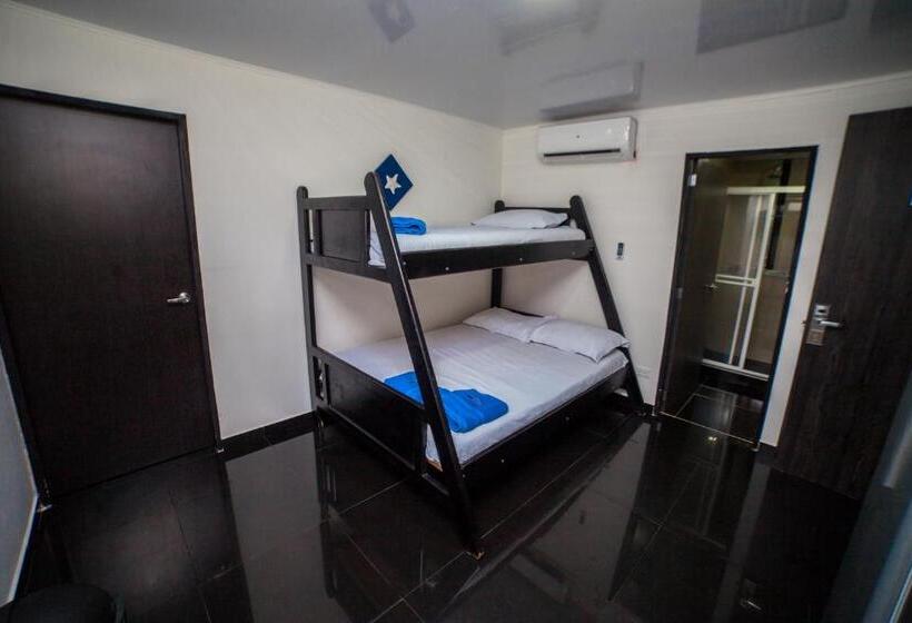 استودیوی استاندارد, Ocean Blue Beach