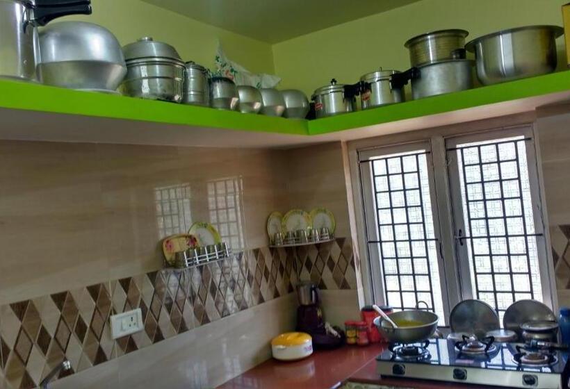 Bungalow Familial, Nr Cottage